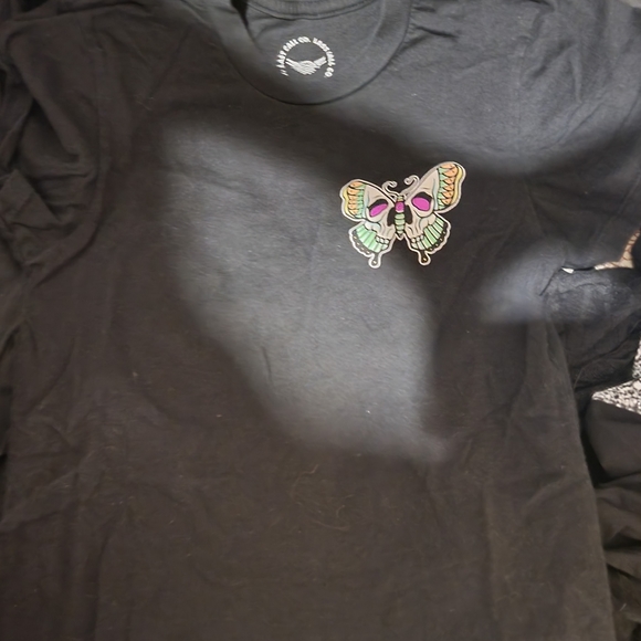 Tee - Picture 1 of 2